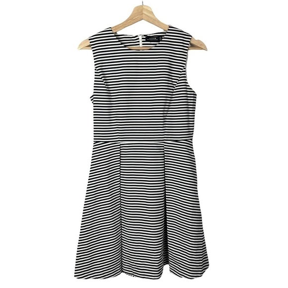 Kate Spade Saturday Black & White Stripe Let Loose Fit & Flare Dress 4 - Picture 2 of 7